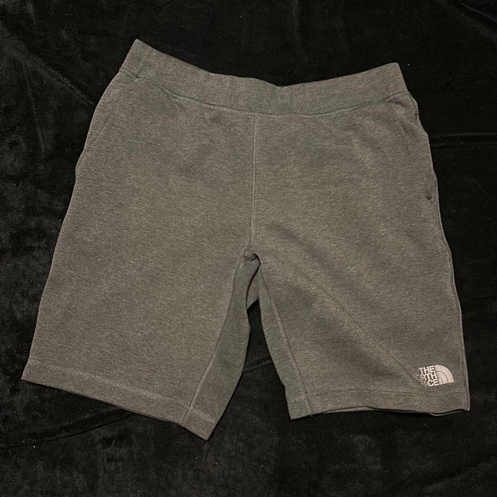 The North Face shorts M
